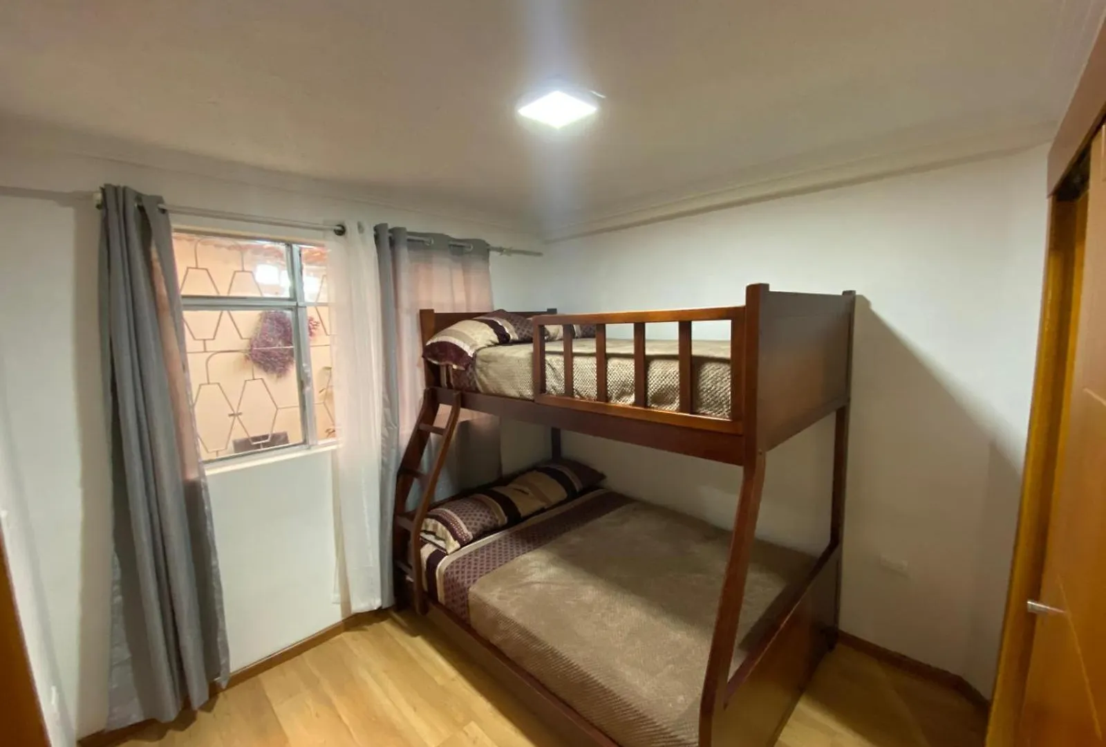 Encantadora Suite En El Mejor Sector De Cuenca
